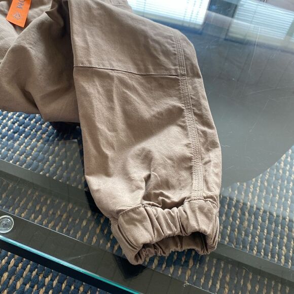Volcom Workwear Tan Cargo pants, elastic ankles 30 x 30 NWT 6 pockets - Picture 4 of 6